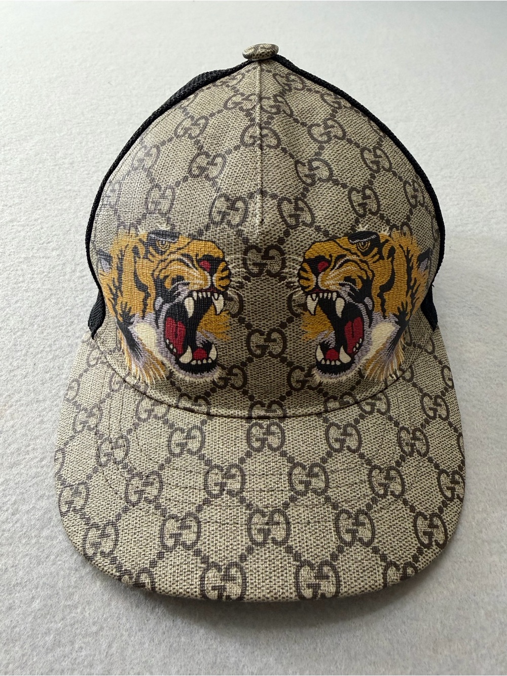 170/73 Gucci GG Supreme Tiger Print Web Stripe Trucker Cap Hat Beige S 57